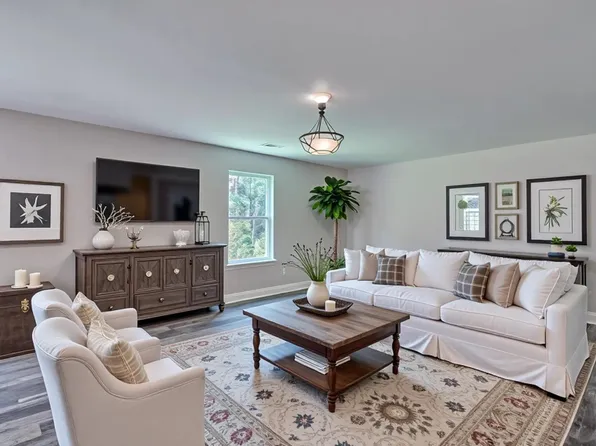 6960 Claremont Ln, Sumter, SC 29154