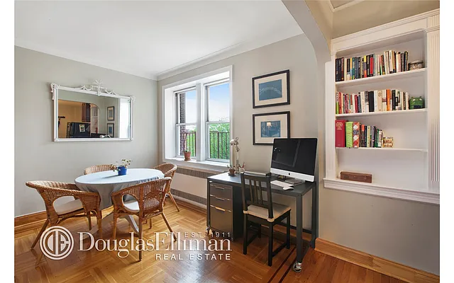 Sold by Douglas Elliman | media 20