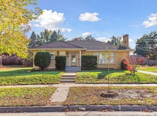 1996 3rd St E, Saint Paul, MN 55119