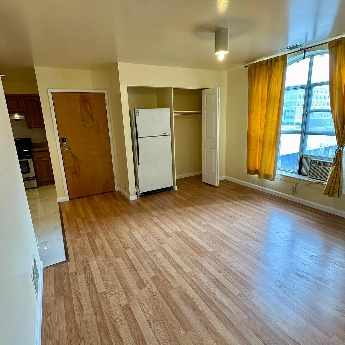 1 bed, 600 sqft, $1,500 — Photo 4