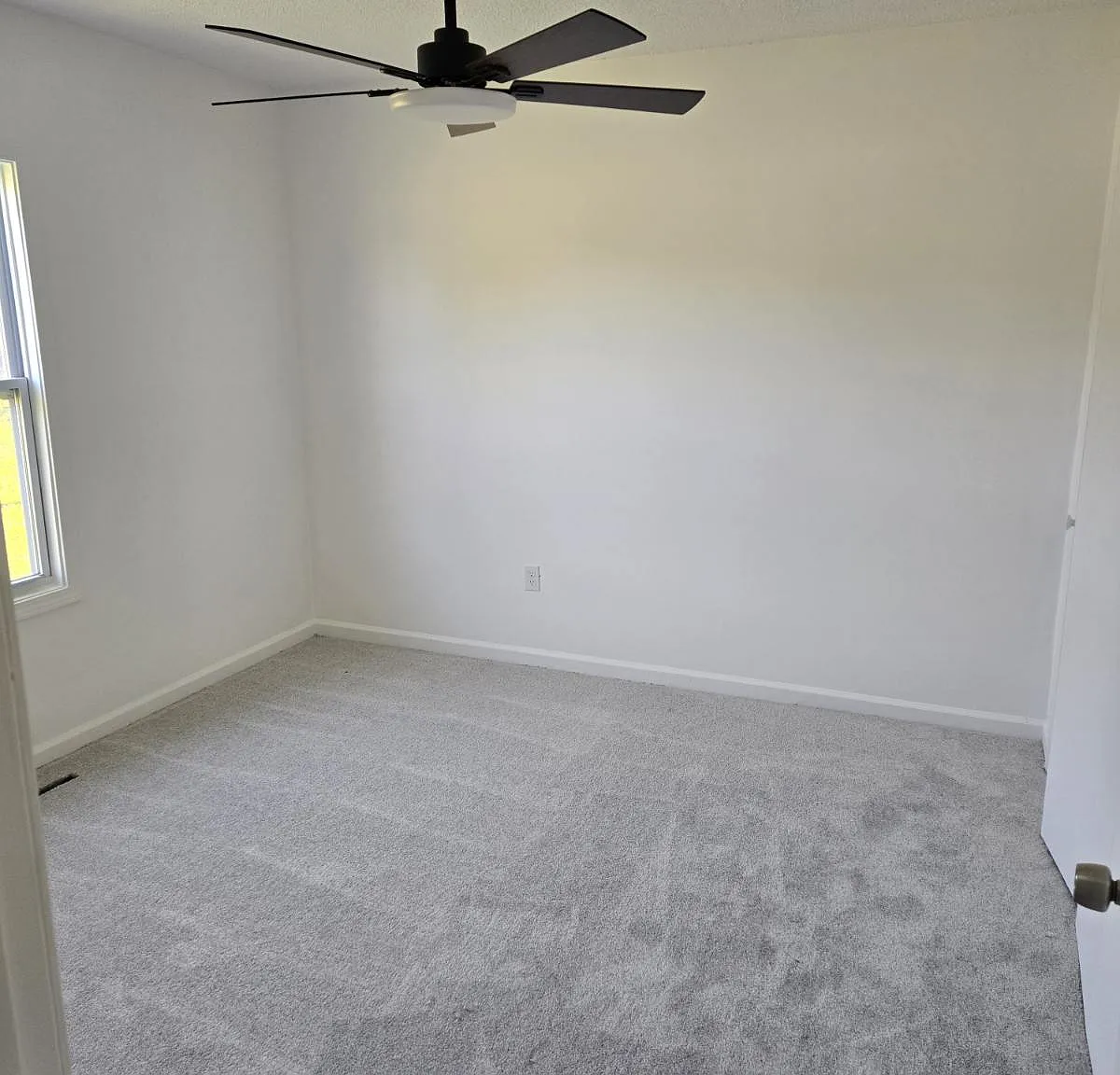 2 bed, 950 sqft, $1,100 — Photo 4