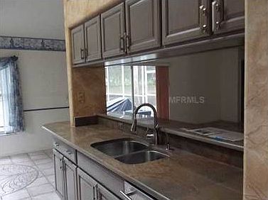 4th image of 895 Inverry Dr