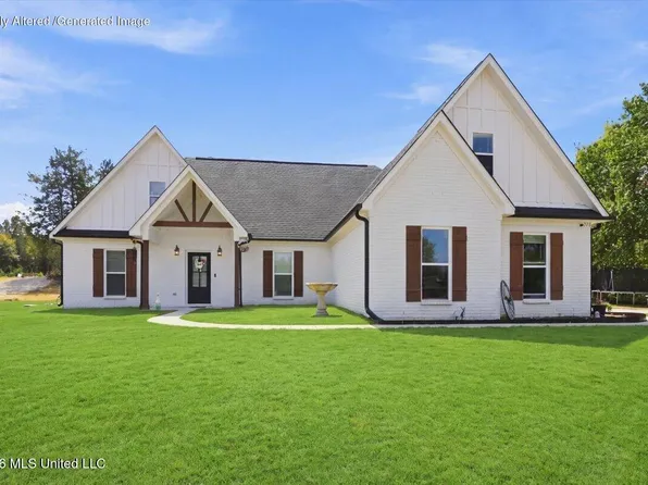 176 Carrington Rd, Byhalia, MS 38611