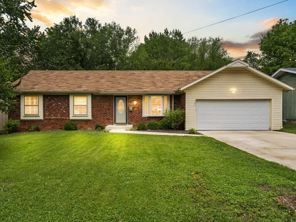 303 E Crestview Street, Springfield, MO 65807