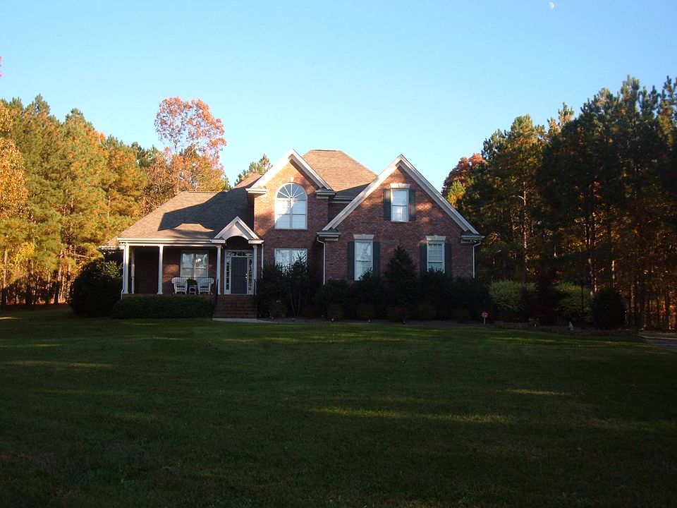 2nd image of 374 Bluff Ridge Ln