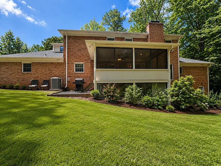 545 Coldstream Ct — Photo 18