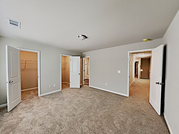 4th image of 1056 Wedgewood Ct