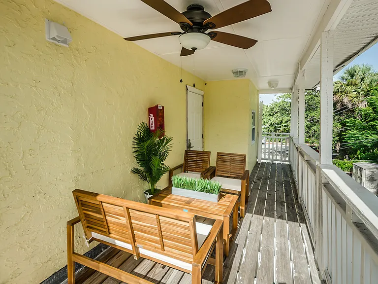 324 Main St #C — Photo 15