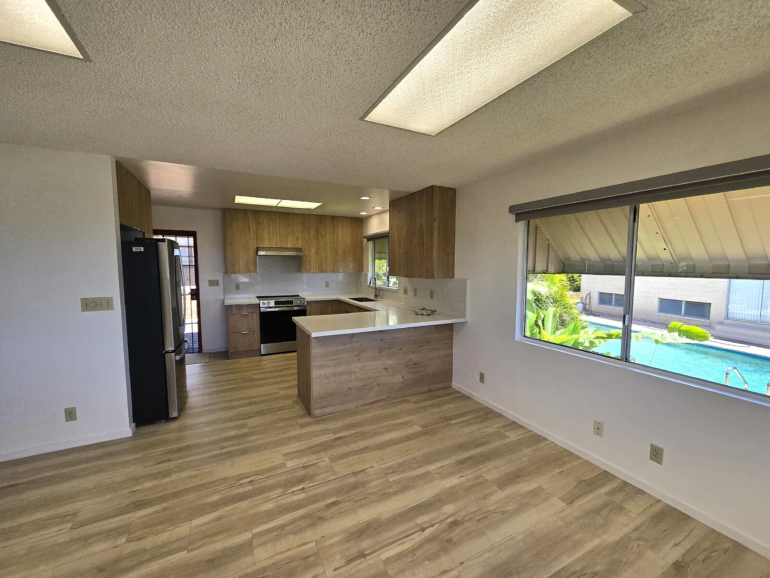 2 bed, 1.0 bath, 768 sqft, $3,100 — Photo 4