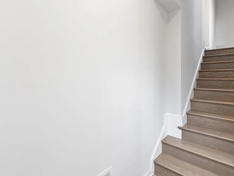 18277 Summit Pointe Dr — Photo 8