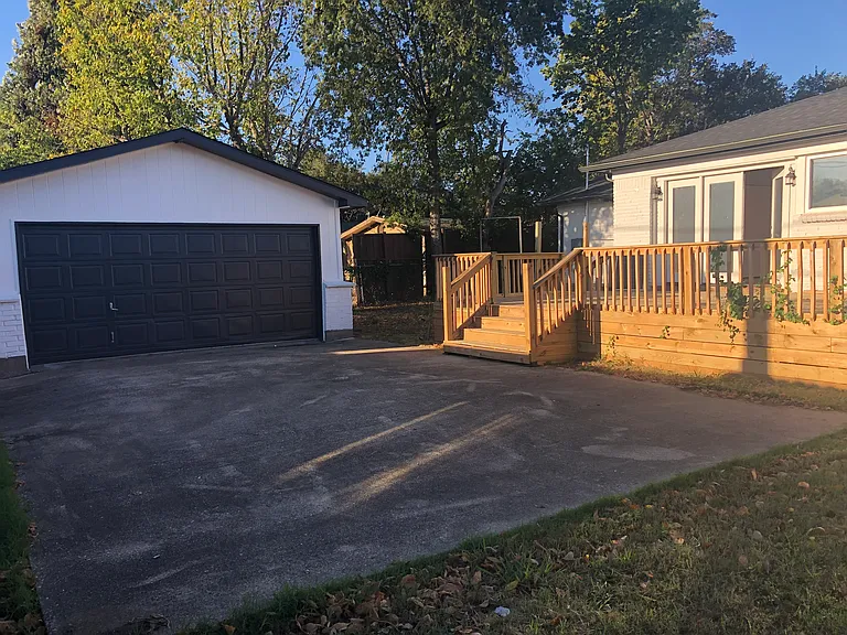 101 Dover Dr — Photo 7
