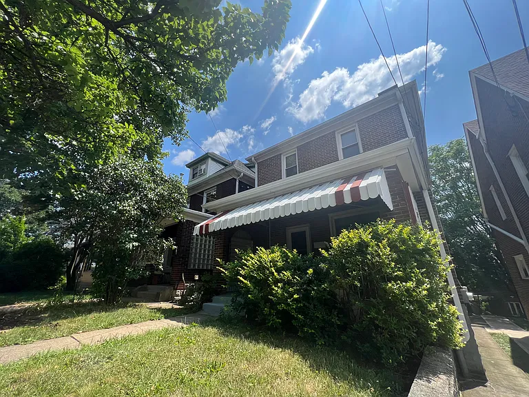 868 Kennebec St — Photo 17
