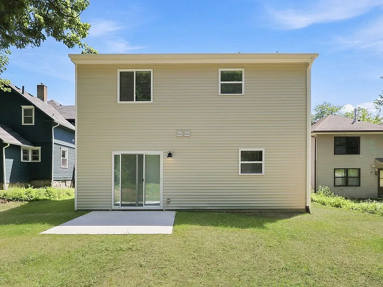 1010 Chittock Ave — Photo 24