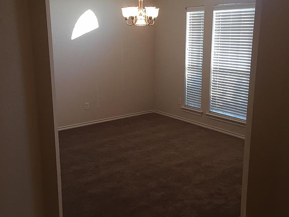 5th image of 1100 Hearthstone Dr