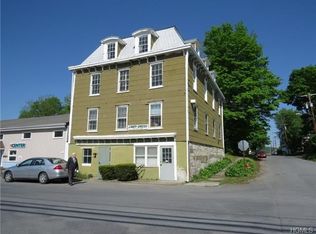 32 Railroad Ave, Montgomery, NY 12549