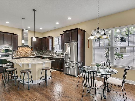 4th image of 8436 Laureate Blvd