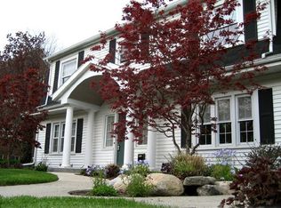507 Cambridge Blvd SE, East Grand Rapids, MI