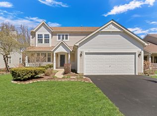 460 Arlington Ln, Grayslake, IL