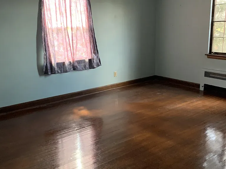 130 Brady Cir E #E — Photo 7
