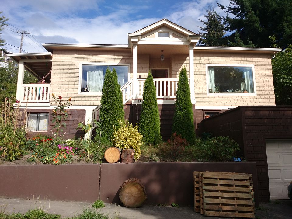 2nd image of 1352 Yakima Ave S
