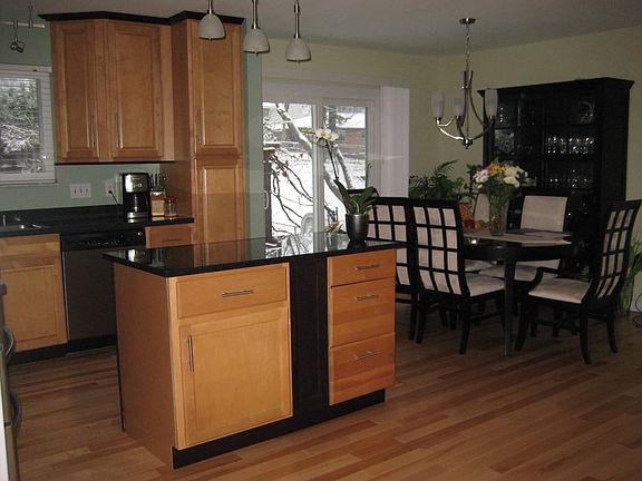 4th image of 4620 Yorkchester Dr