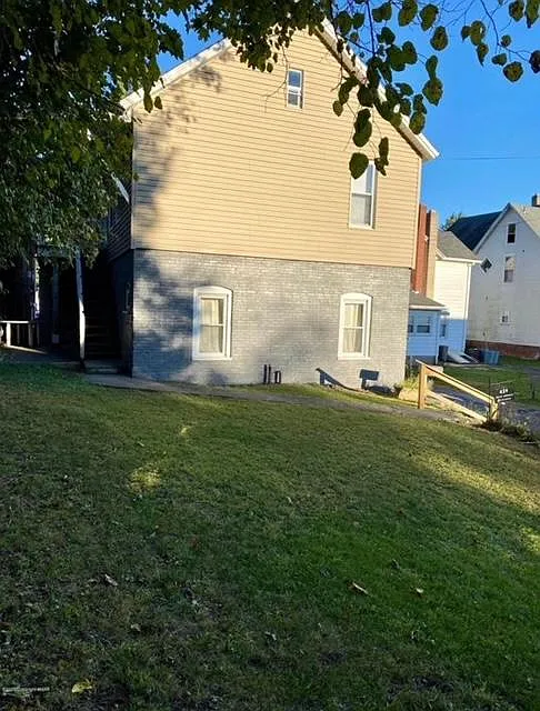 437 N Courtland St — Photo 1