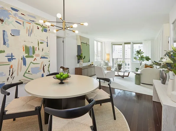212 E 47th St APT 27G, New York, NY 10017