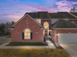 2108 Austin Dr, Shelby Township, MI 48316
