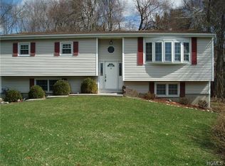12 Newman Ct, Crompond, NY 10517