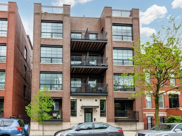 1238 N Bosworth Ave #402, Chicago, IL 60642