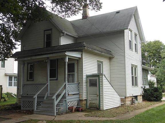 2nd image of 610 S 1st St