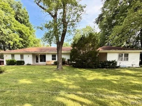 717 Hudson Rd, Saint Louis, MO 63135