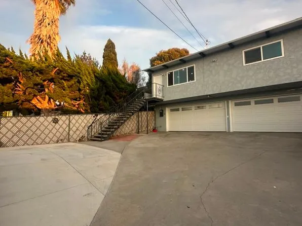 4452 W 169th St, Lawndale, CA 90260