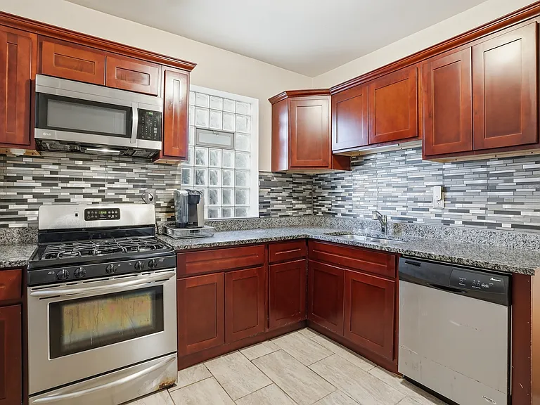 7223 S Coles Ave #1 — Photo 9