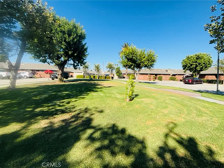 4723 Jackson St — Photo 20