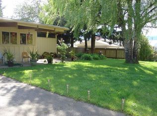 47802 2nd St, Oakridge, OR
