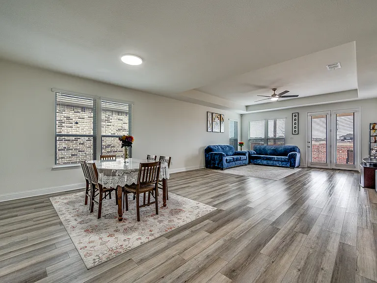 4128 Wood River Trl — Photo 7