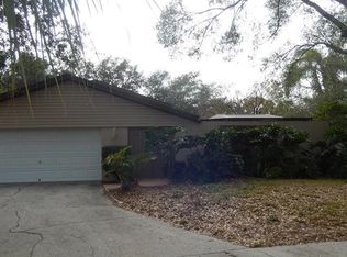 7402 Clearview Dr, Tampa, FL 33634