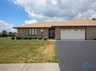1700 Pebblestone Dr, Findlay, OH 45840