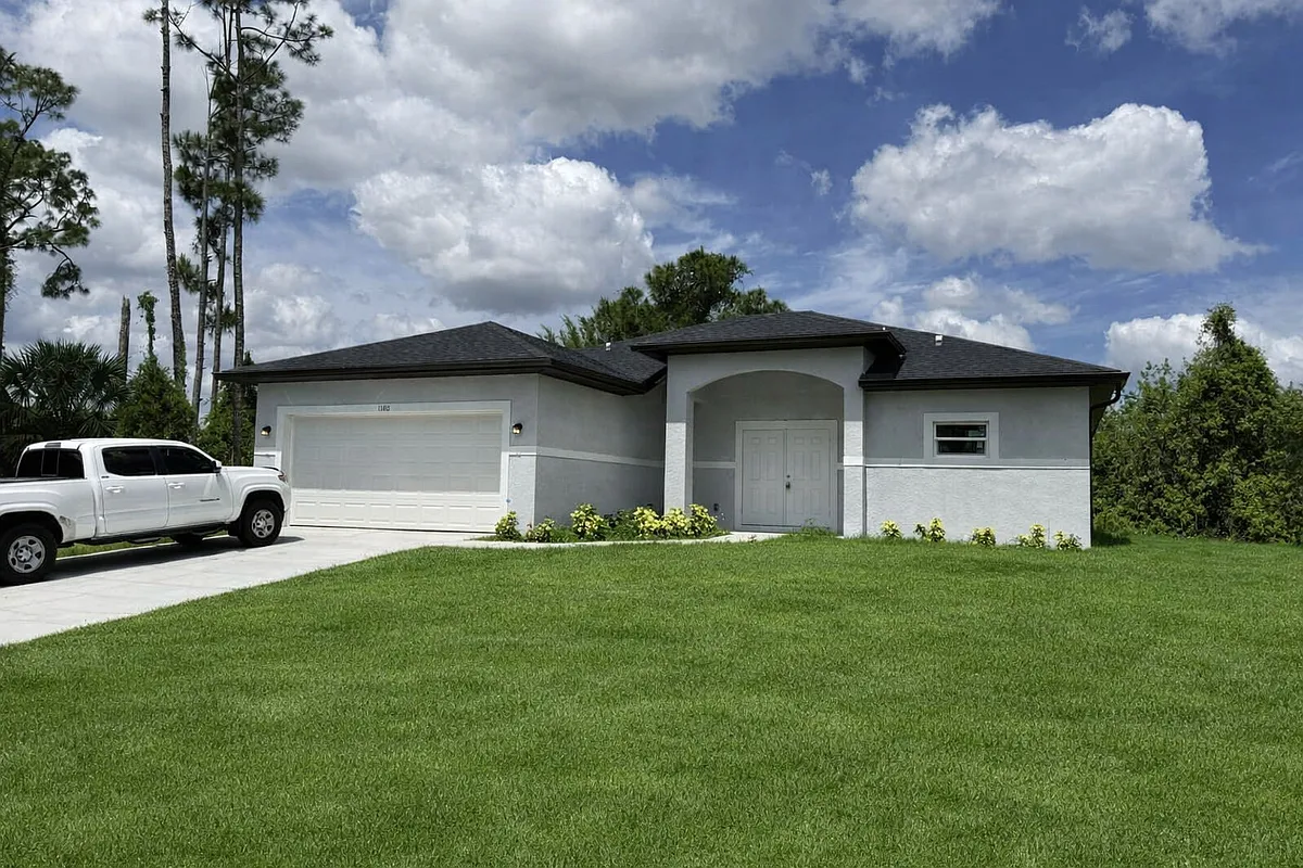 Building Photo - 1180 Comfort Ln