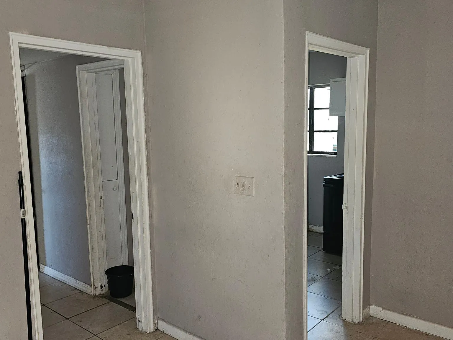3 bed, 904 sqft, $1,200 — Photo 3