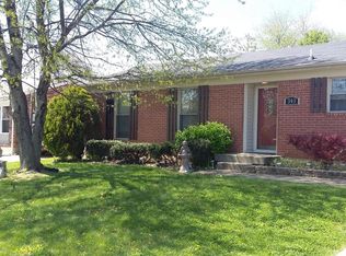 393 S Steedland Dr, Louisville, KY 40229