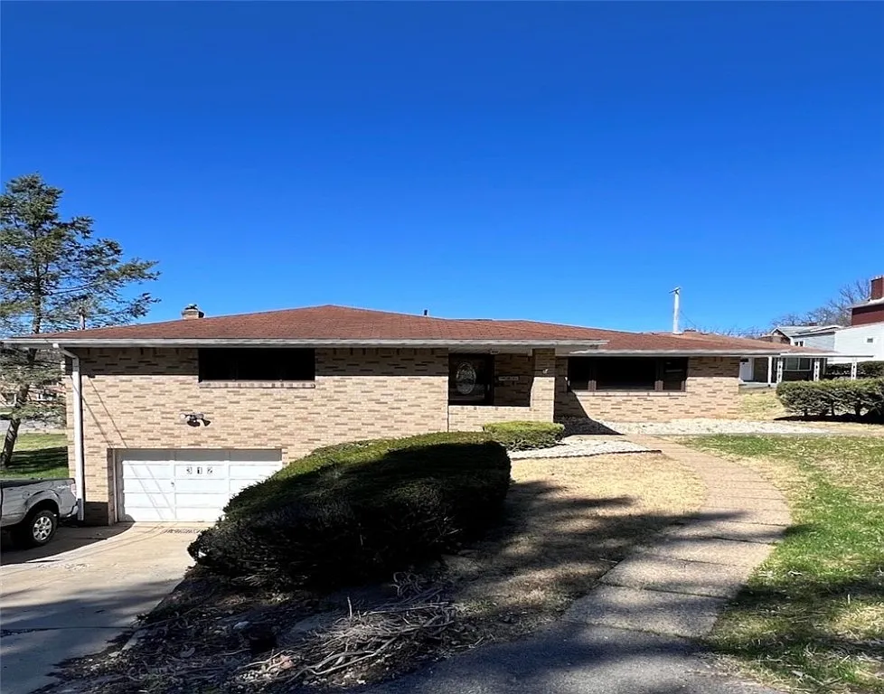312 Olancha Ave photo 1