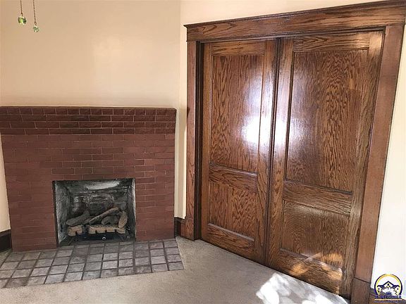 4th image of 349 Cherry St