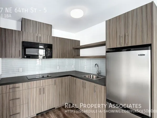 817 NE 64th St, Seattle, WA