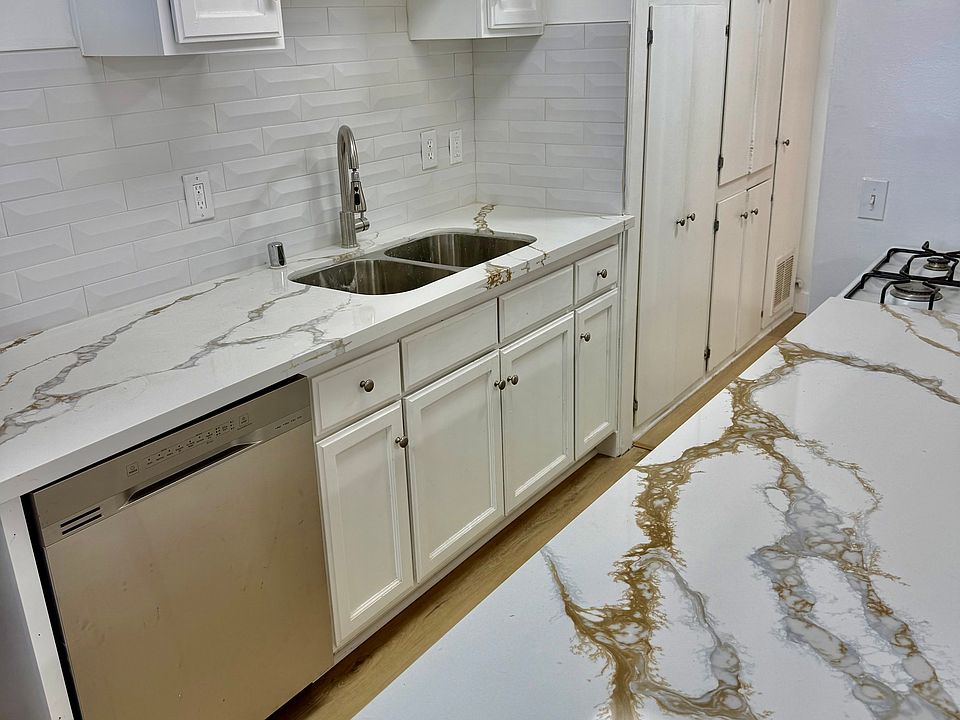 1st image of 3374 Overland Ave #1