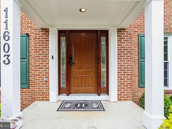 2nd image of 11603 Seneca Forest Cir