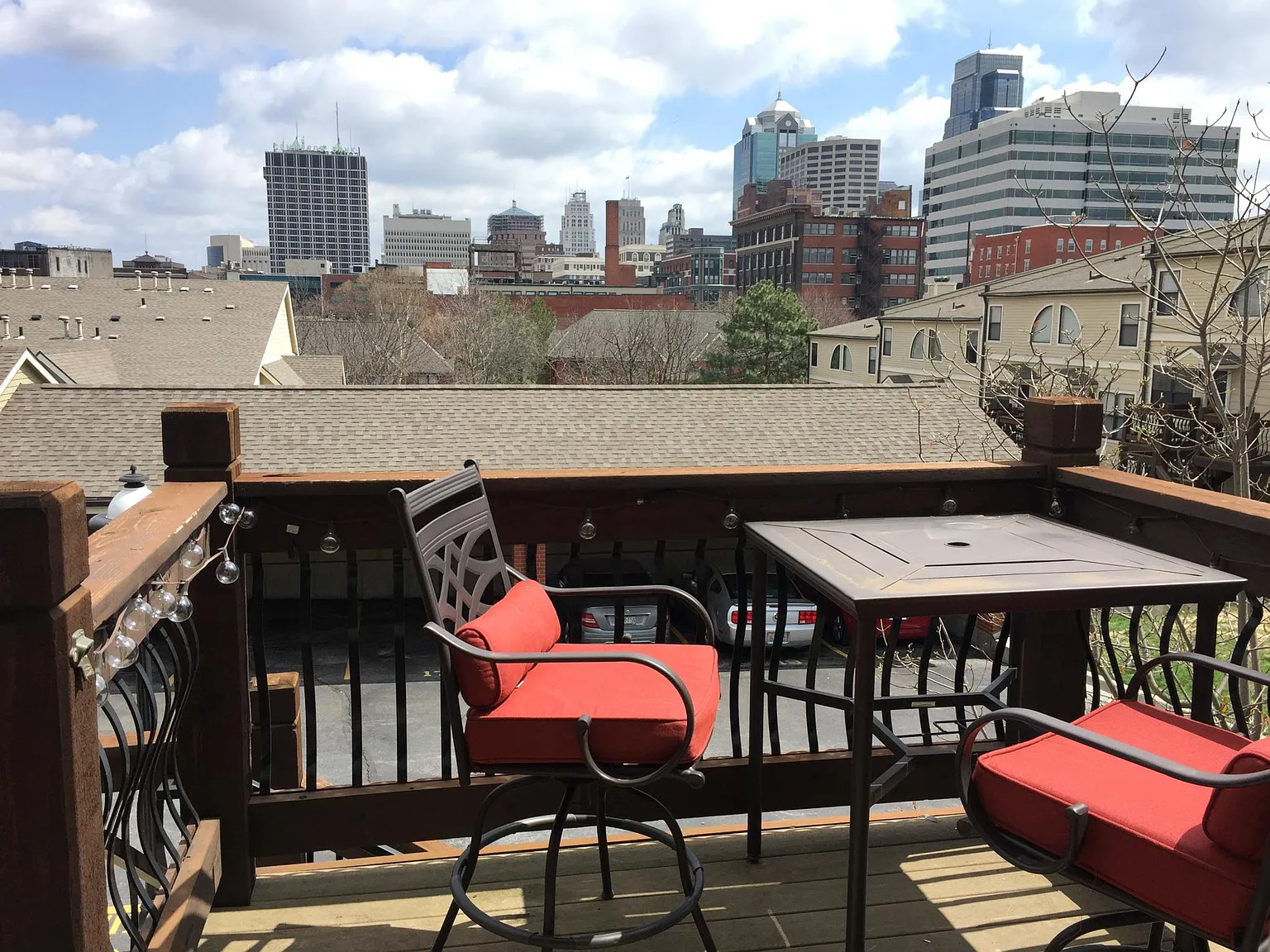 2 bed, 2.5 bath, 1074 sqft, $1,950 — Photo 2