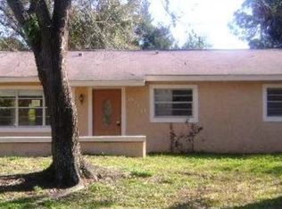 650 Palm Lake Dr, Naples, FL 34104