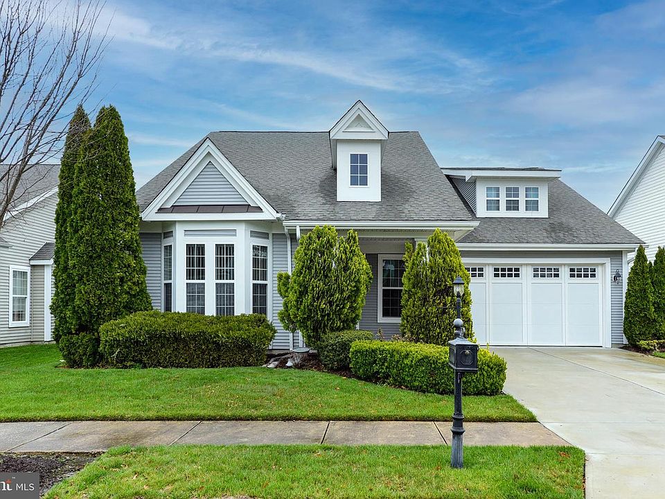 1st image of 34 Amandas Teal Dr